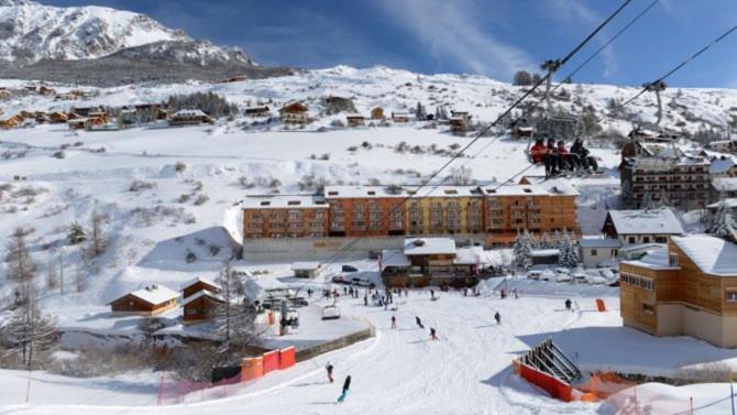 T2/3 6Pers & Pied Des Pistes & Piscine Chauffee Apartment Vars  Exterior photo